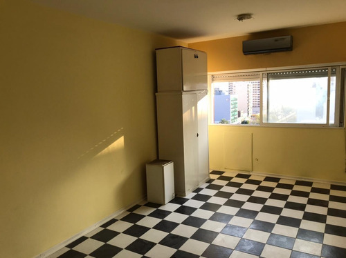 Monoambiente En Alquiler En Ramos Mejía. Excelente Ubicación