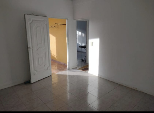 Tres Casas, Con Entrada Independientes.