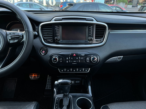 Kia Sorento 3.3L Sxl Awd At