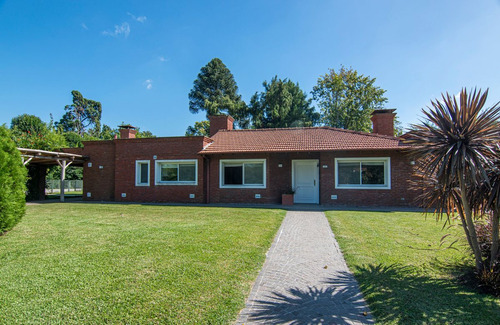 Casa En Venta 5 Amb + Dep En Los Cardales C Club