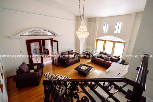 Casa En Venta En Residencial San Francisco, Chihuahua Chih.