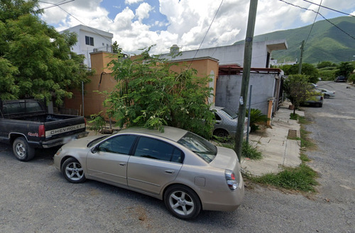 Sg- Casa En Recuperacion Bancaria En Calle Altavista, Colina Del Parquel, Victoria, Tamaulipas
