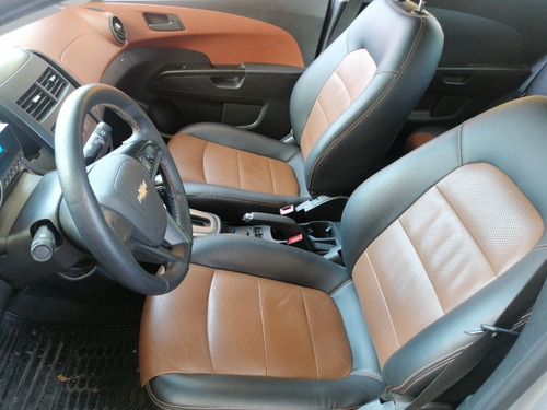 Imagen 7 de 11 de Chevrolet Sonic 2016 Lt 1.6 At 4 P