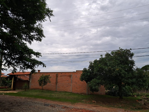 Linda Chácara Em Araçoiaba Da Serra-sp Próxima De Sorocaba-sp (15 Min) No Estilo Fazenda Rústica Com Piscina, Área Gourmet Completa, Garagem E Documentação Completa