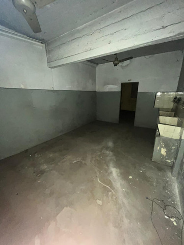 Alquila Galpon De 744m2 Sobre Varela