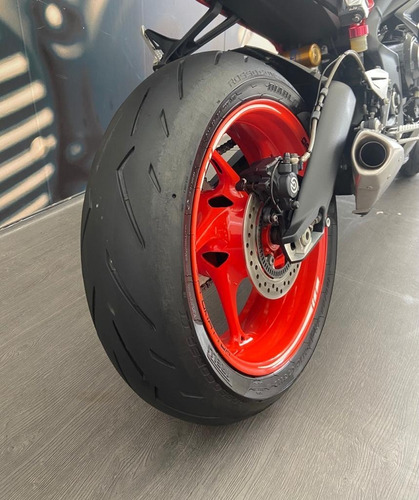 Daytona 675 R 2014
