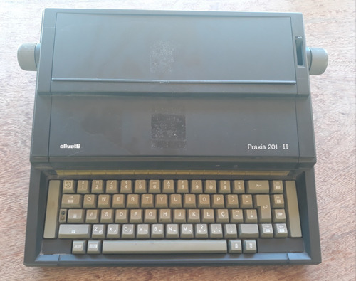 Máquina De Escrever Elétrica Olivetti  Praxis 201 