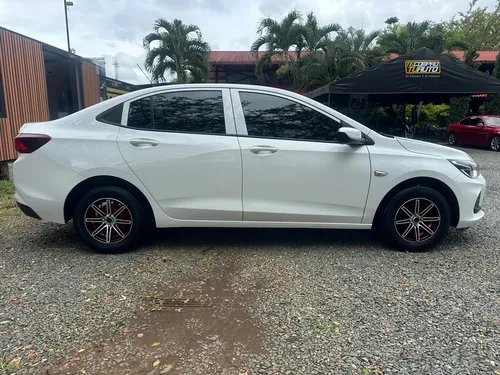 Chevrolet Onix 1.0T