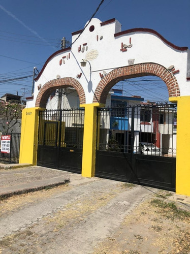 Imagen 2 de 30 de Casa En Venta En Jardines De Santa Isabel, Guadalajara