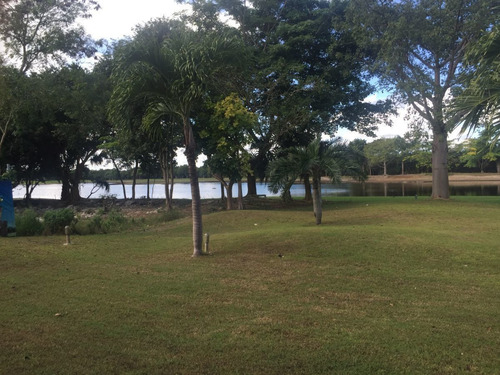 Imagen 7 de 30 de Casa En Venta En Yucatan Country Club Frente Al Hoyo 8 Y 18
