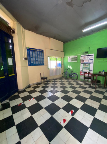 Importante Esquina En Pedernales Bs.as