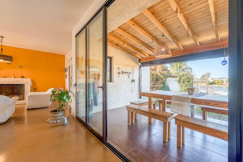 Venta Casa 5 Amb. BÂș San Benito - Benavidez