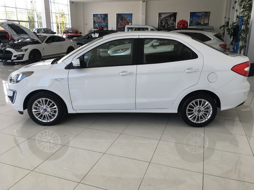 Ford Figo Titanium 2021