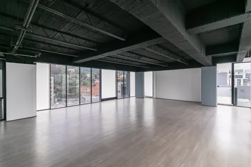 Oficina En Arriendo/venta En Santa Barbara Oriental-usaquén. Cod A1088045