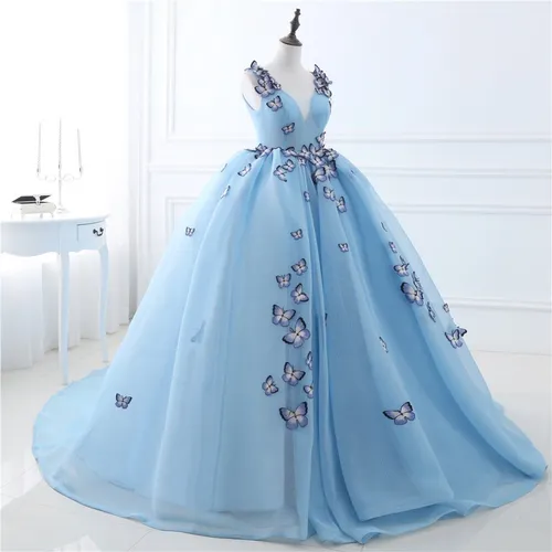 Cenicienta  Vestidos de cenicienta, Vestidos azules de quinceañera,  Vestidos de quinceañera