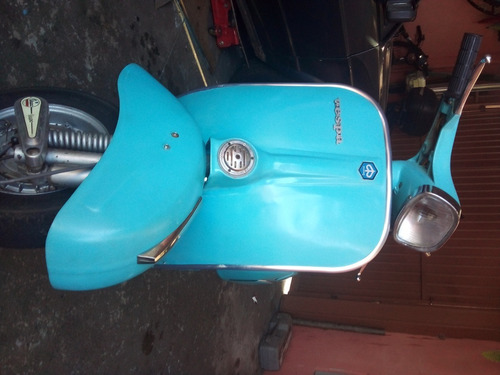 Imagem 2 de 4 de Vespa