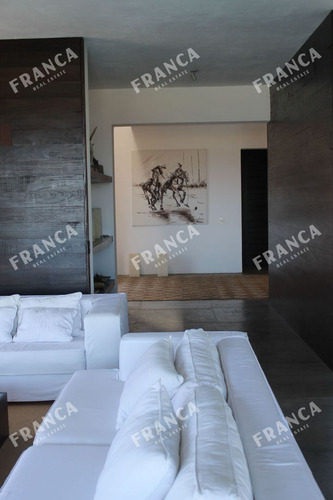 Casa Con Piscina En Santa Mónica, A Metros Del Mar. (ref: Fro-416)