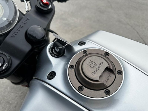2021 Husqvarna® Vitpilen 401