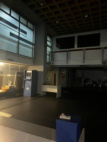 Alquiler Oficinas/local/consultorio(900m2) En Pleno Centro