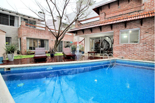 Venta De Casa En Pocitos, 4 Dormitorios