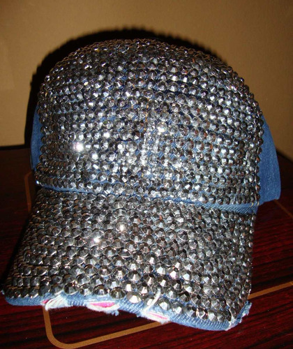 Gorra Con Estoperoles   