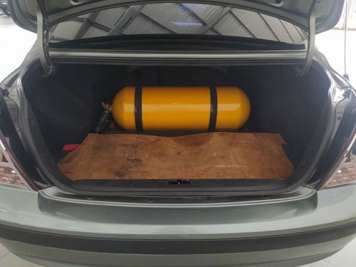 Imagen 9 de 10 de Hyundai Elantra Sistema De Gas Activo