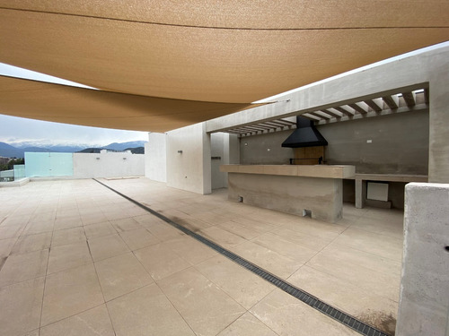 Dpto, 3 Dorm.+ 3 Baños + 3 Est. Manquehue Oriente, Nuevo