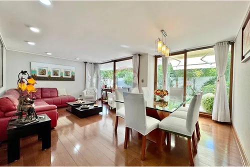 Doble Jardin De Buen Tamaño Privado, Las Condes