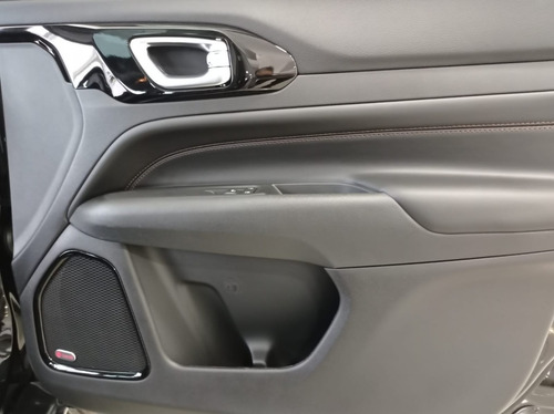 Imagen 8 de 12 de Jeep Compass 1.3 Longitude At6 Cuero Y Techo Solar 2022