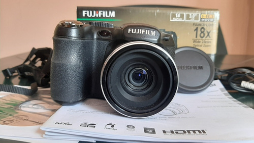 Camara Fujifilm Finepix S2950