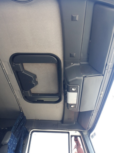 Imagem 9 de 13 de Iveco Tector 240e22