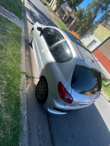 Peugeot 207 Compact xt 1.6