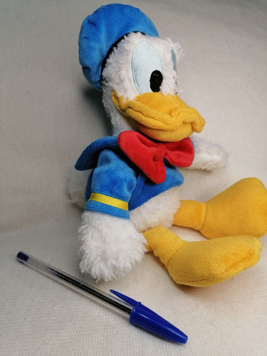 Peluche Original Pato Donald Disney 27cm. -. 