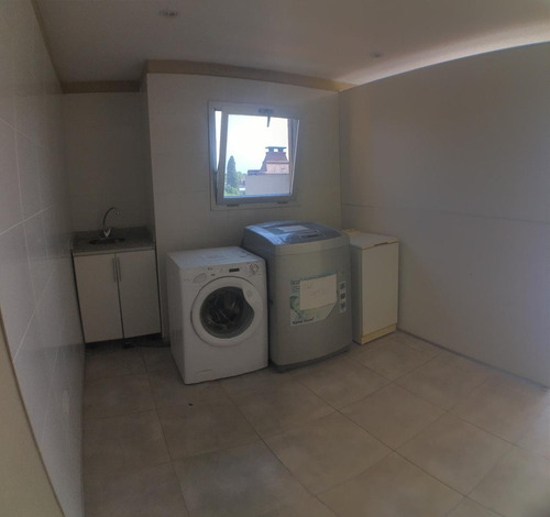 Oportunidad - Departamento Con Cochera En Villa Sarmiento