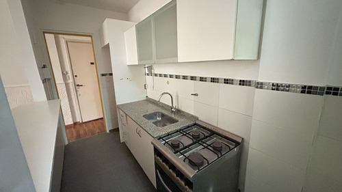 ¡oportunidad Única! Departamento En Planta Baja Con Patio En Villa Crespo. Bajas Expensas. Amplio, Muy Luminoso Y Tranquilo En Una Ubicación Privilegiada