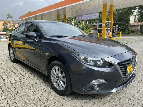 Mazda 3 2.0 Touring
