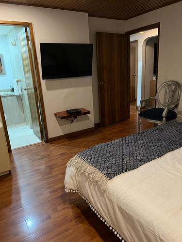 Apartamento Amoblado En Venta 