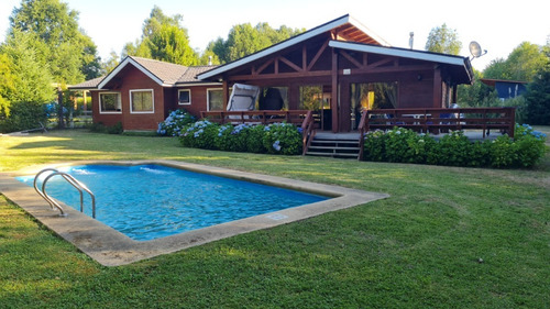 Imagen 2 de 10 de Moderna Y Acogedora Casa , Con Acceso Privado A Playa.