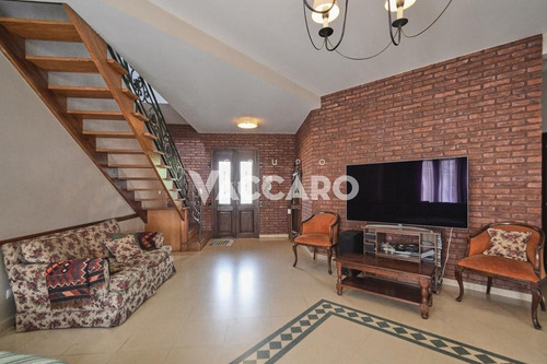 Imagen 8 de 30 de Casa En Venta Castelar Con Pileta