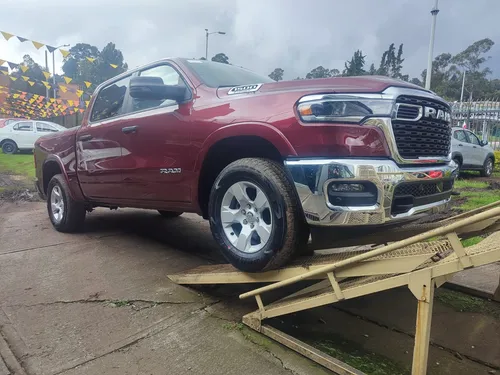 RAM 1500 3.6 BigHorn 4x4 Hibrida