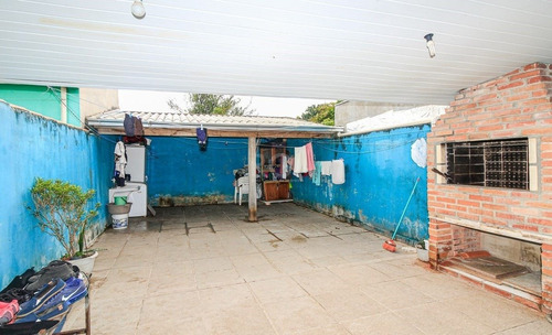 Casa Em Hípica Com 3 Dormitórios - Ot6251