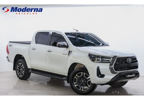 Toyota Hilux 2.8 D-4D TURBO DIESEL CD SRX 4X4 AUTOMÁTICO