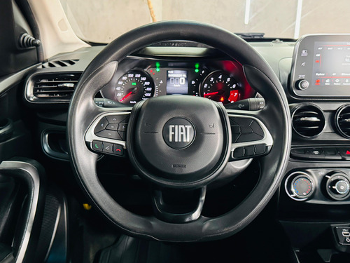 Fiat Cronos 1.3 Drive Flex 4p
