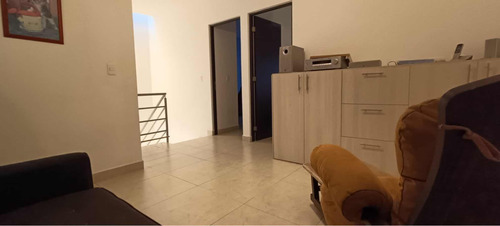 En Venta Casa Muy Amplia En El Refugio