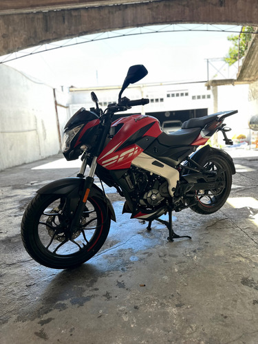 Bajaj Rouser Ns 200