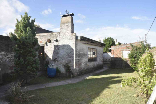 Venta Casa 4 Ambientes Con Garage Centro Balcarce