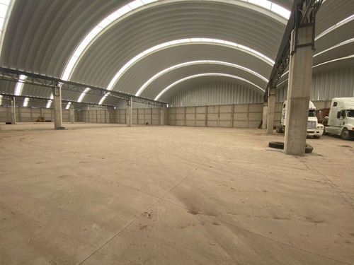 Naves Industriales En Renta, A 200m De Carretera Mex Pachuca