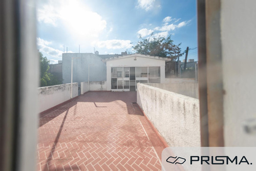 Casa - 4 Dorm - Cofico. Apta Credito
