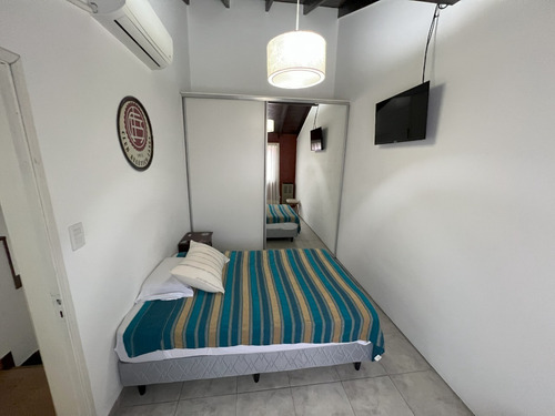 Impecable Dúplex Sobre Calle Juarez (barrio Escribano)