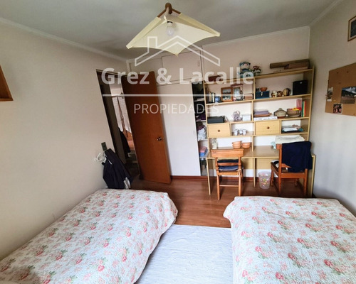 Se Arrienda Increíble Casa En Sector Av. España, Curicó.